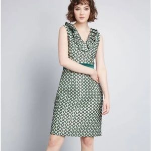 Modcloth x Anna Sui Admiring Eyes Green and Gold Sleeveless‎ Sheath Dress